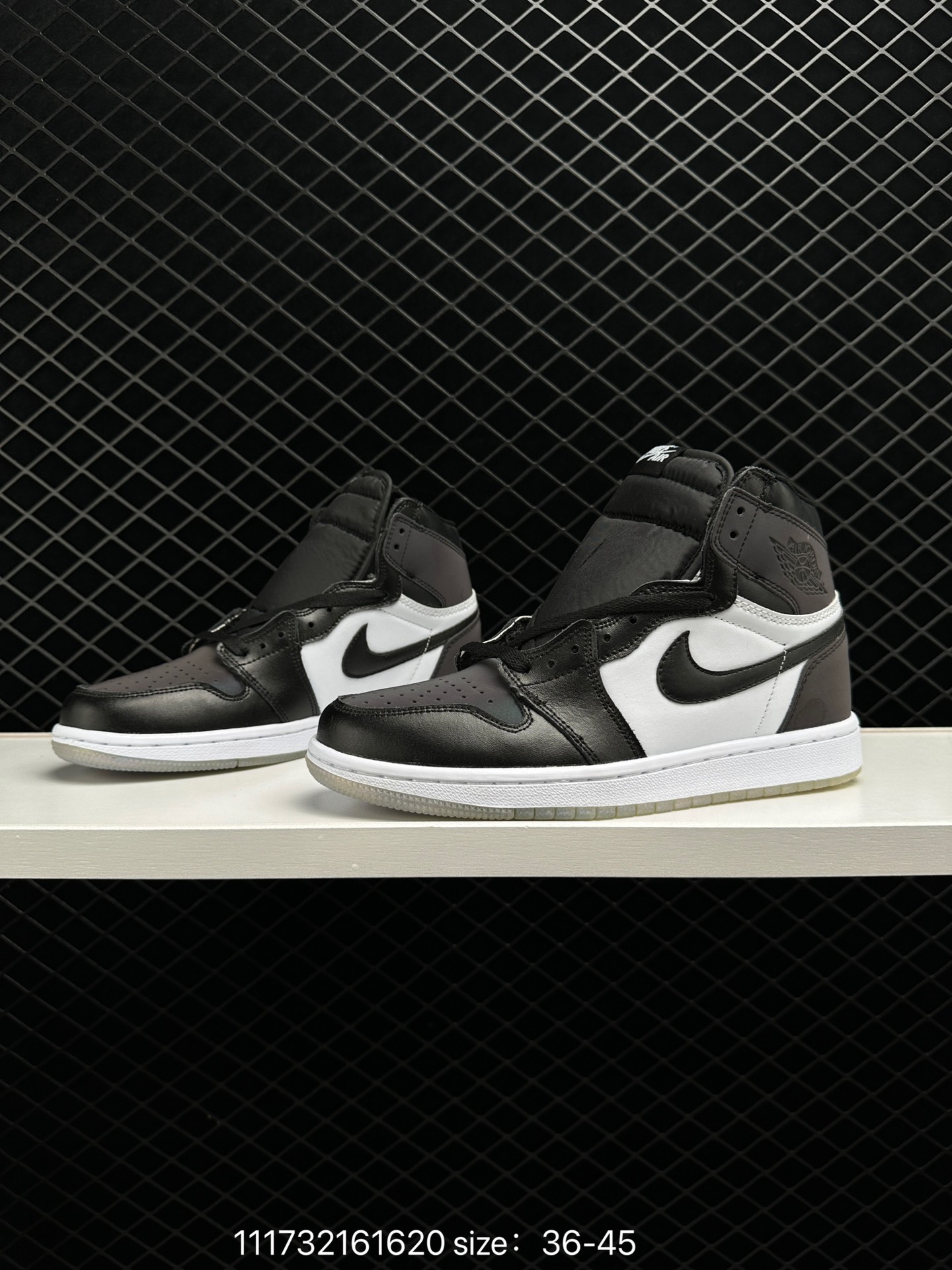 Air Jordan 1 Retro High Zoom R2T “Racer Blue”